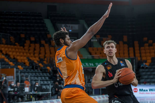 对阵联盟前 对阵联盟前