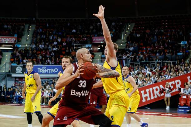 瞩目中落下 瞩目中落下